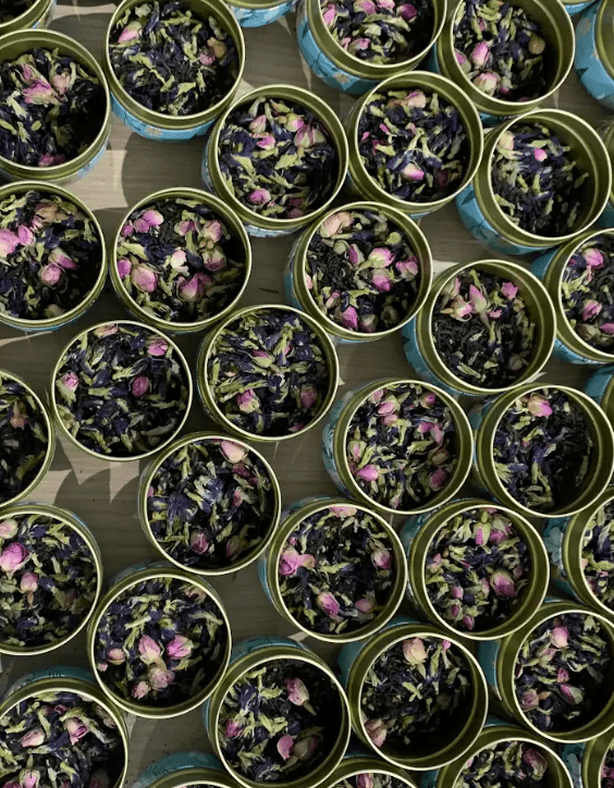 Pétale Tea Custom Blending Process